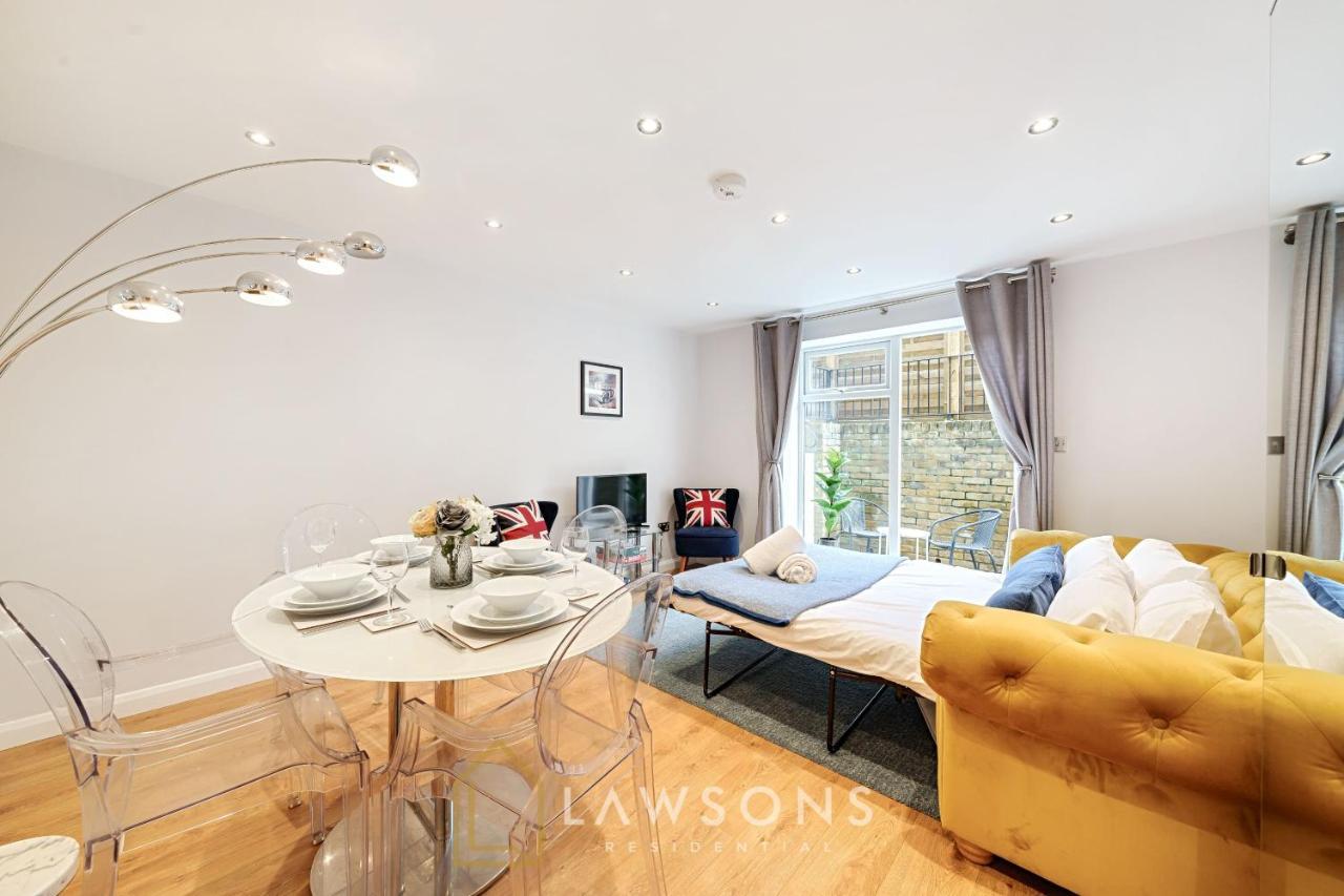 Stylish Living By Lawsons - 3 En Suites Γουίνσδορ Εξωτερικό φωτογραφία