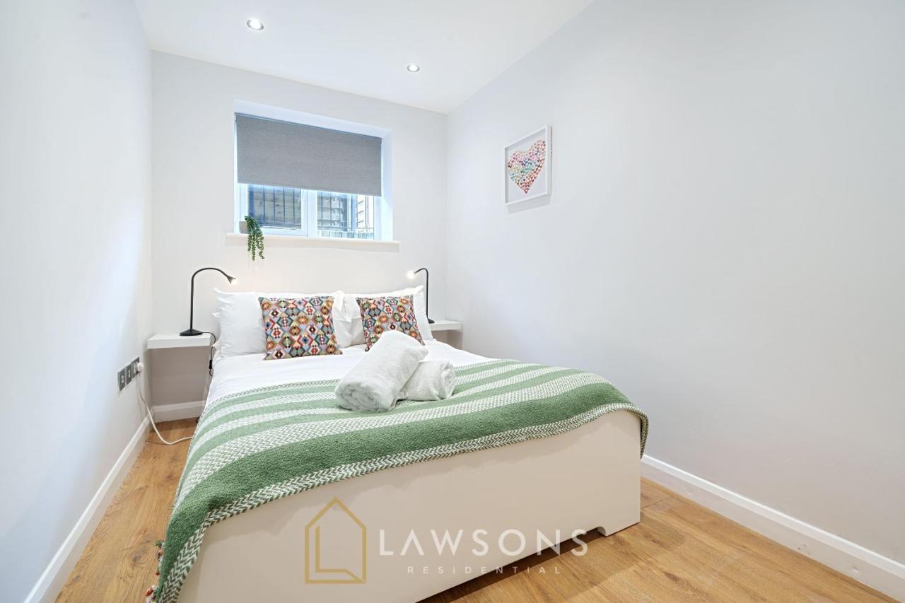 Stylish Living By Lawsons - 3 En Suites Γουίνσδορ Εξωτερικό φωτογραφία