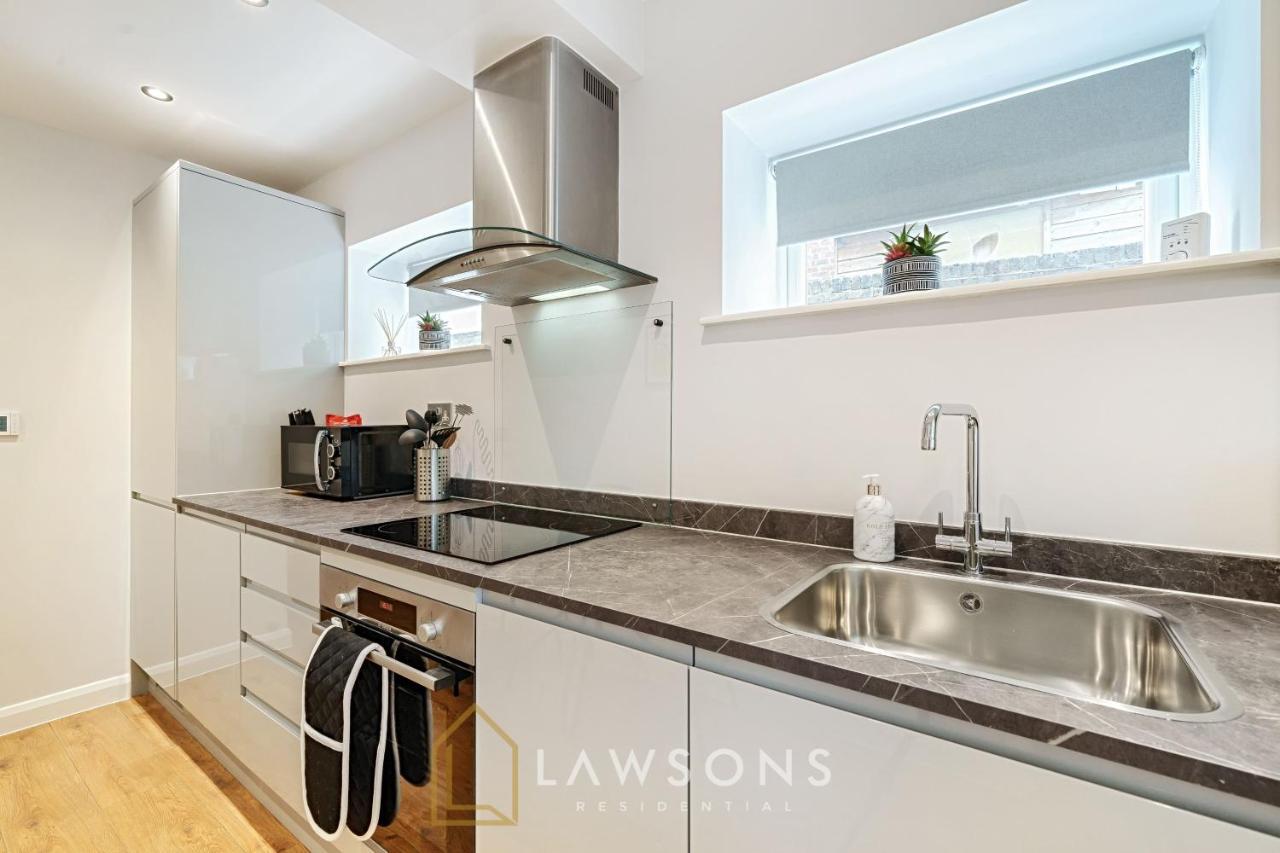 Stylish Living By Lawsons - 3 En Suites Γουίνσδορ Εξωτερικό φωτογραφία