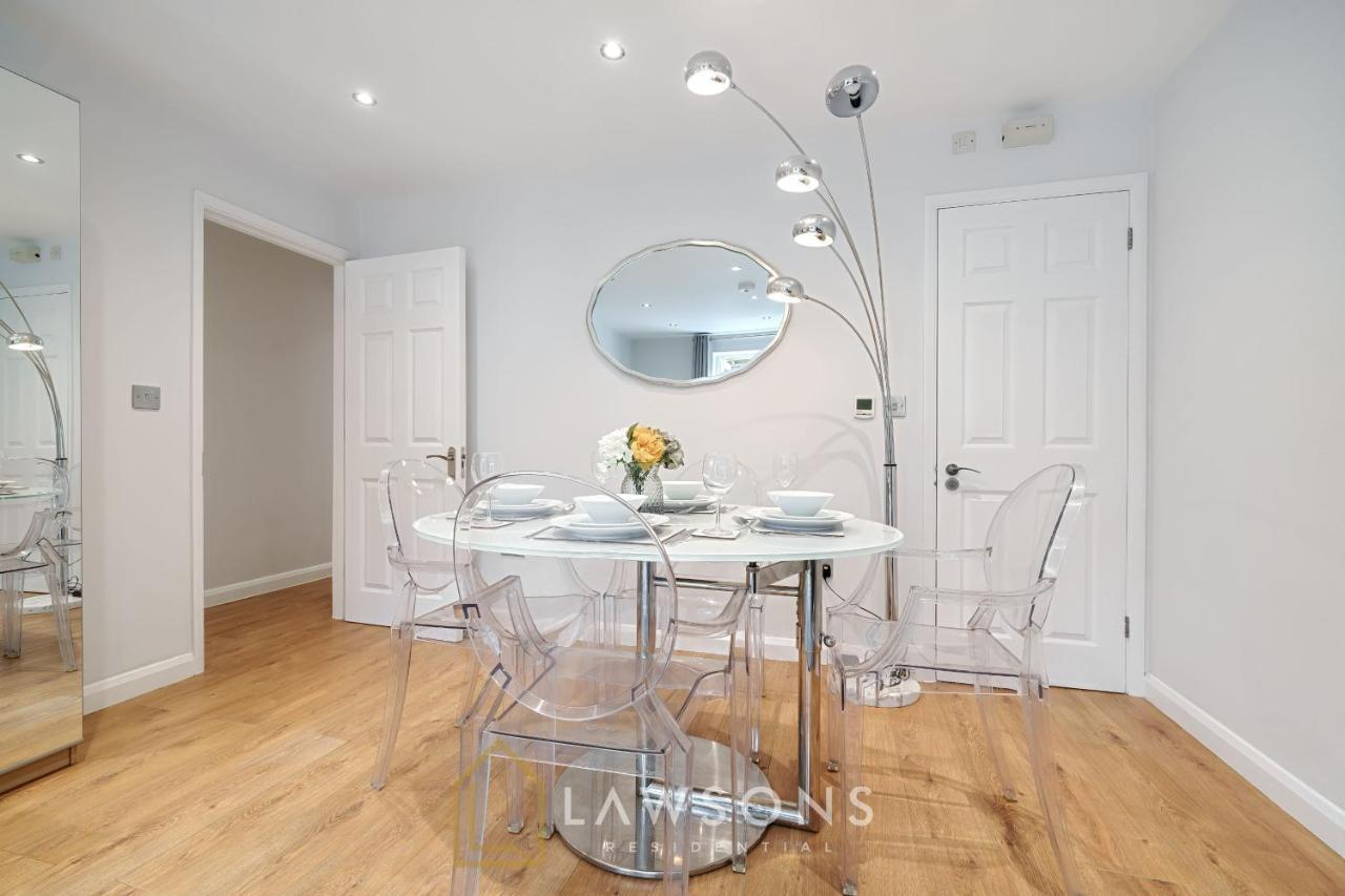 Stylish Living By Lawsons - 3 En Suites Γουίνσδορ Εξωτερικό φωτογραφία