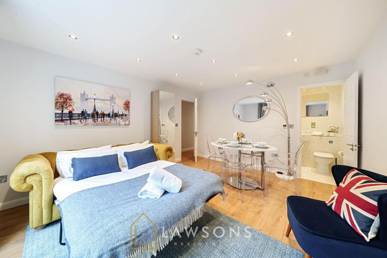 Stylish Living By Lawsons - 3 En Suites Γουίνσδορ Εξωτερικό φωτογραφία
