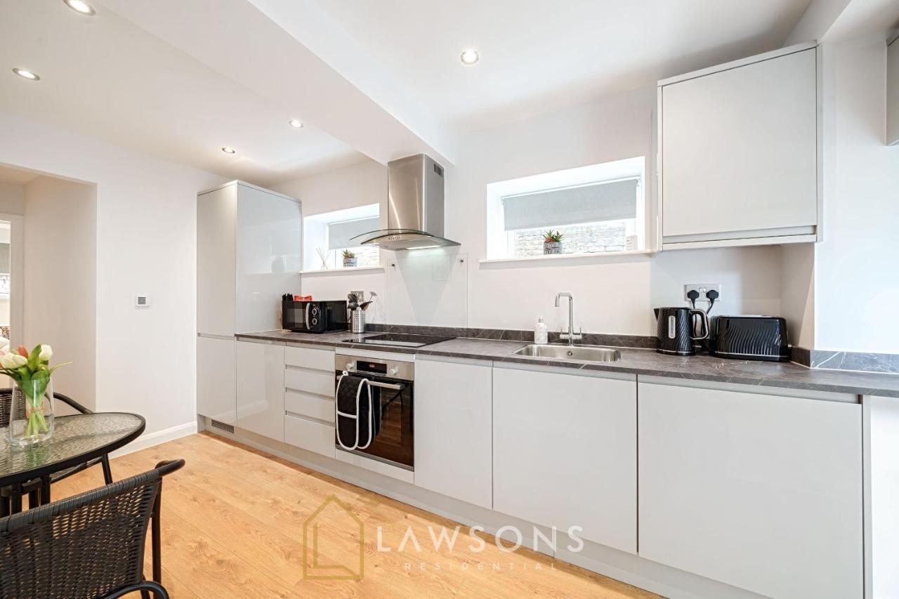 Stylish Living By Lawsons - 3 En Suites Γουίνσδορ Εξωτερικό φωτογραφία