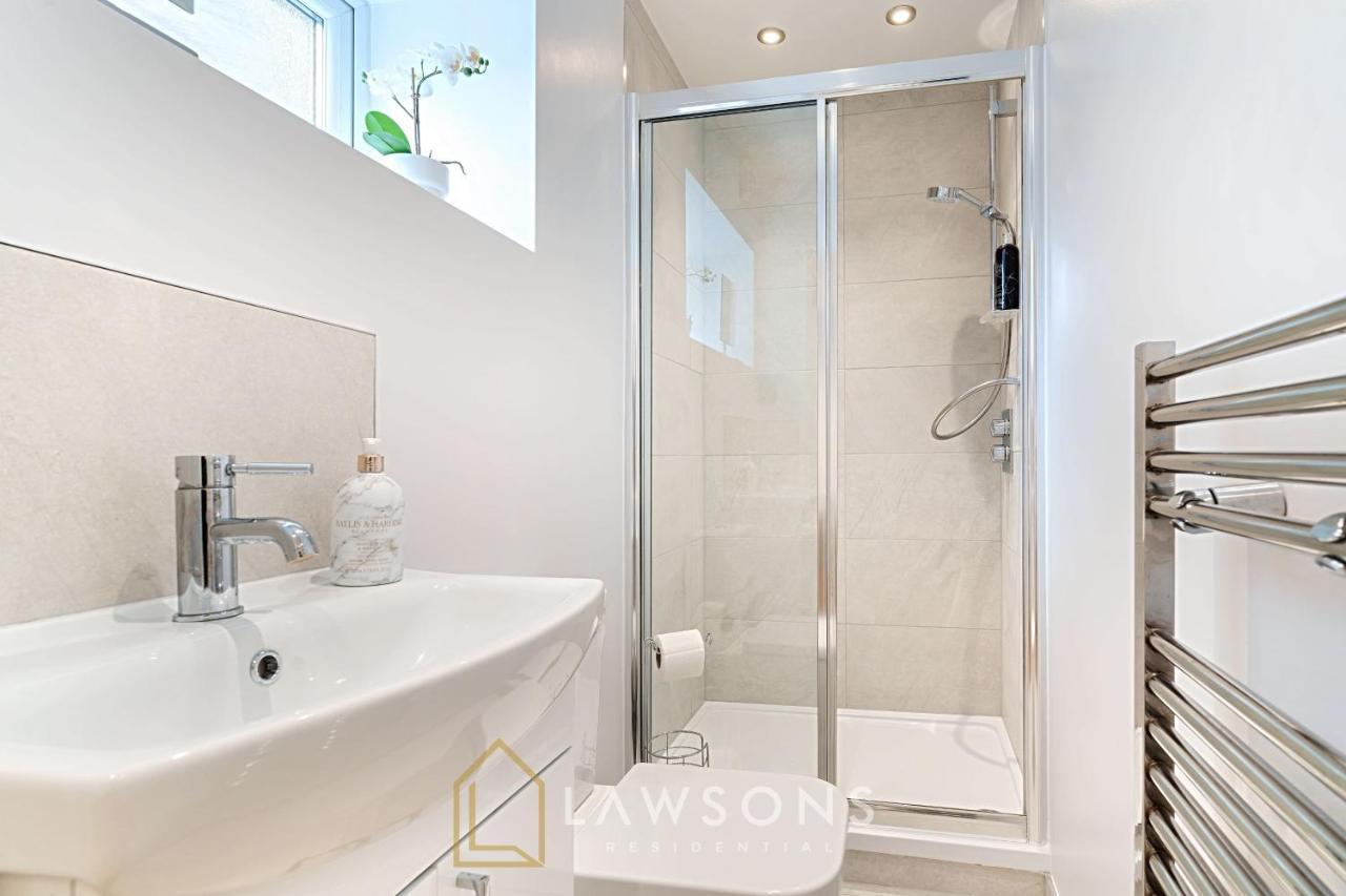 Stylish Living By Lawsons - 3 En Suites Γουίνσδορ Εξωτερικό φωτογραφία