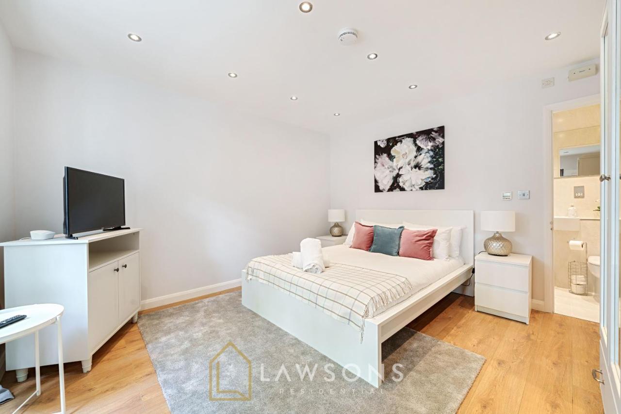 Stylish Living By Lawsons - 3 En Suites Γουίνσδορ Εξωτερικό φωτογραφία