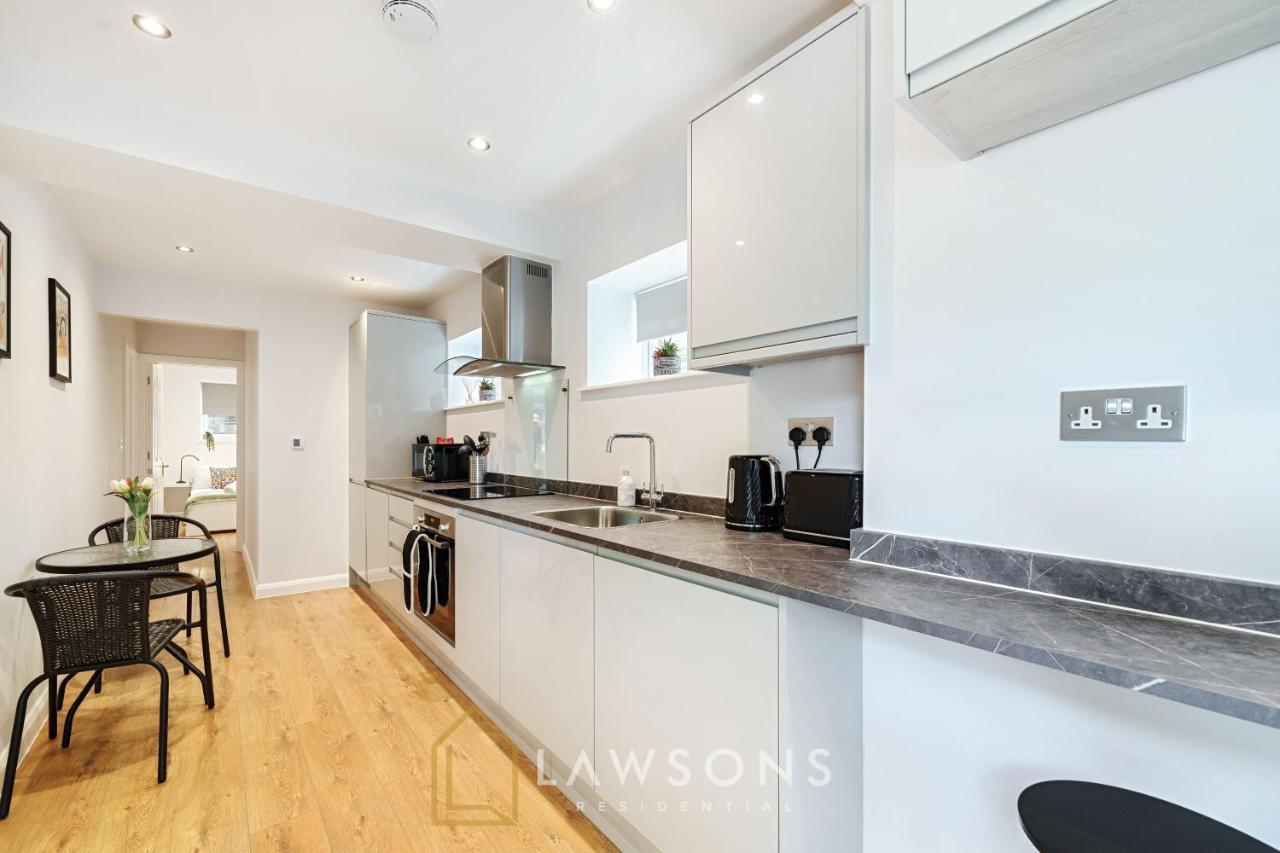 Stylish Living By Lawsons - 3 En Suites Γουίνσδορ Εξωτερικό φωτογραφία