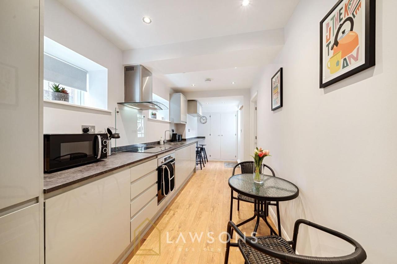 Stylish Living By Lawsons - 3 En Suites Γουίνσδορ Εξωτερικό φωτογραφία